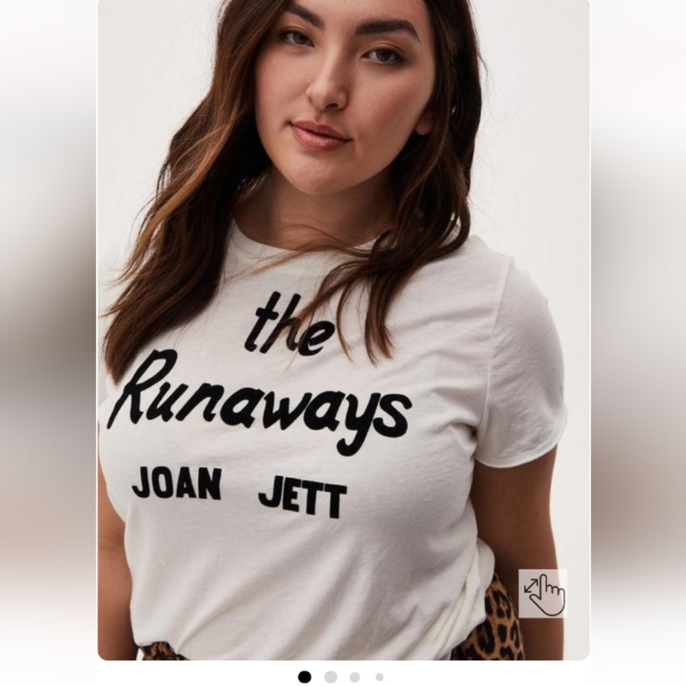 Classic Fit Crew Tee - The Runaways Joan Jett White